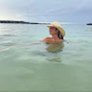 Meet your Posher, Carina